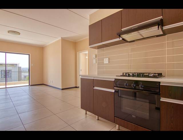 2 BEDROOM APARTMENT FOR SALE IN FOURWAYS